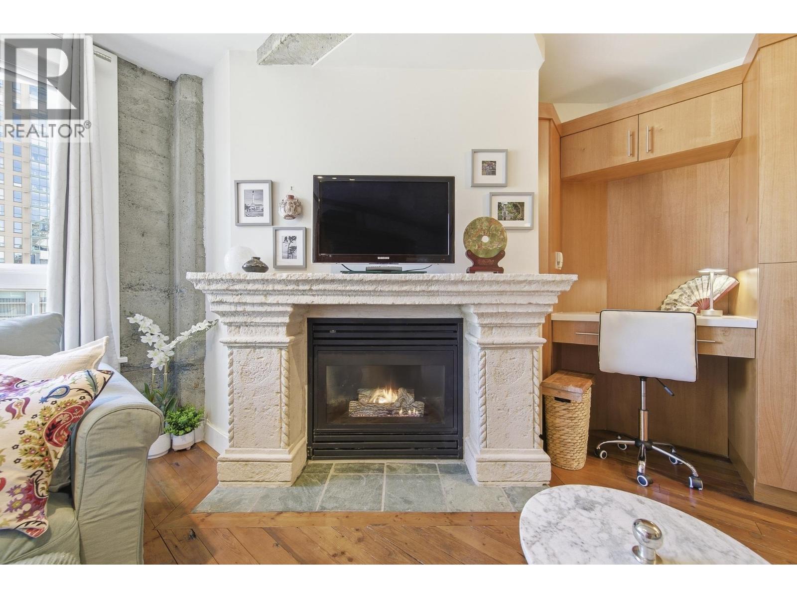 512 1216 Homer Street Property Photo 5