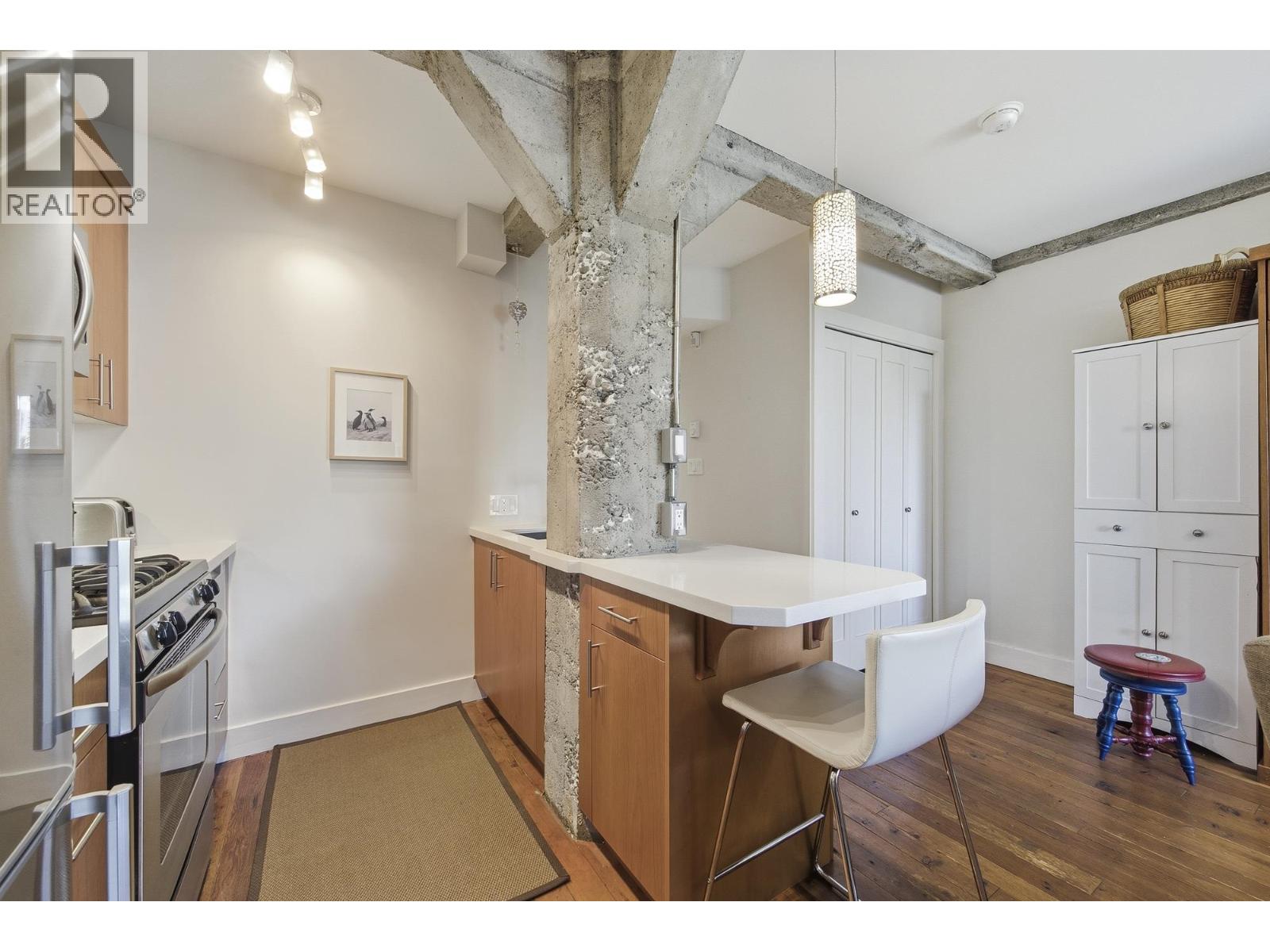 512 1216 Homer Street Property Photo 11