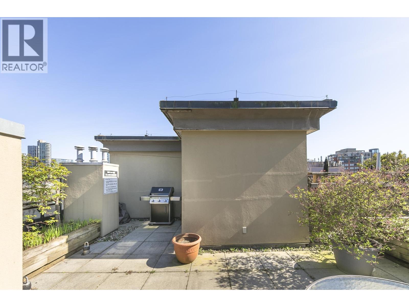 512 1216 Homer Street Property Photo 26