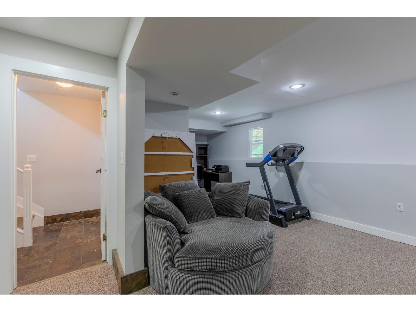 35073 Ewert Avenue Property Photo 21