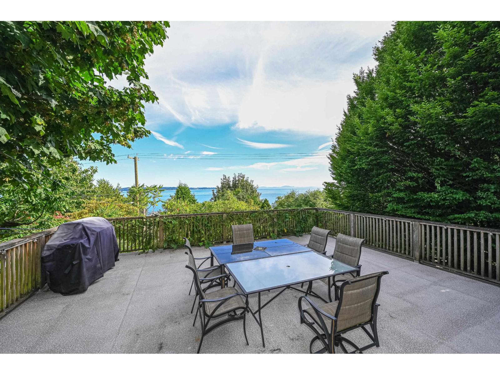 14249 Marine Drive Property Photo 4