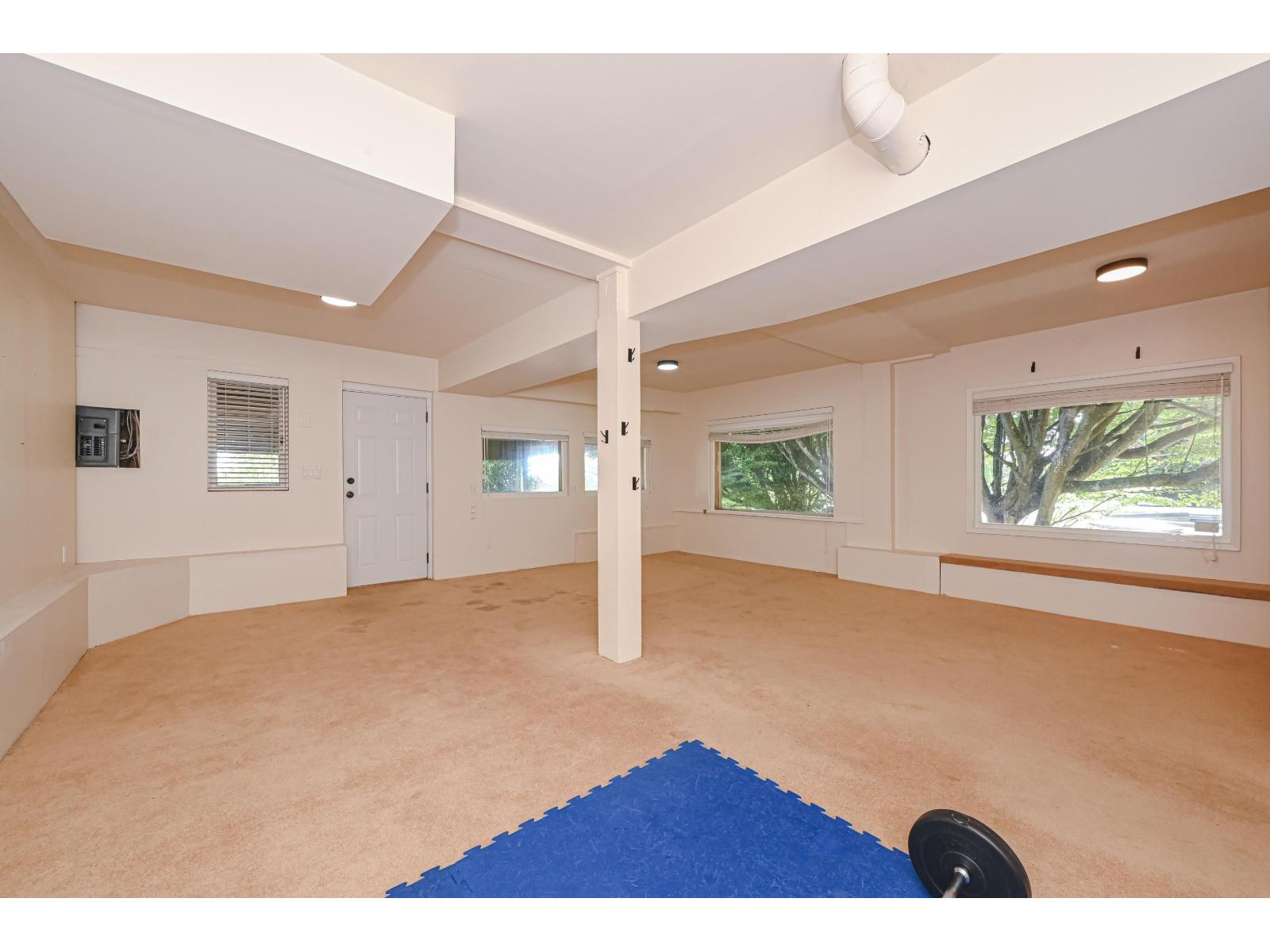 14249 Marine Drive Property Photo 8