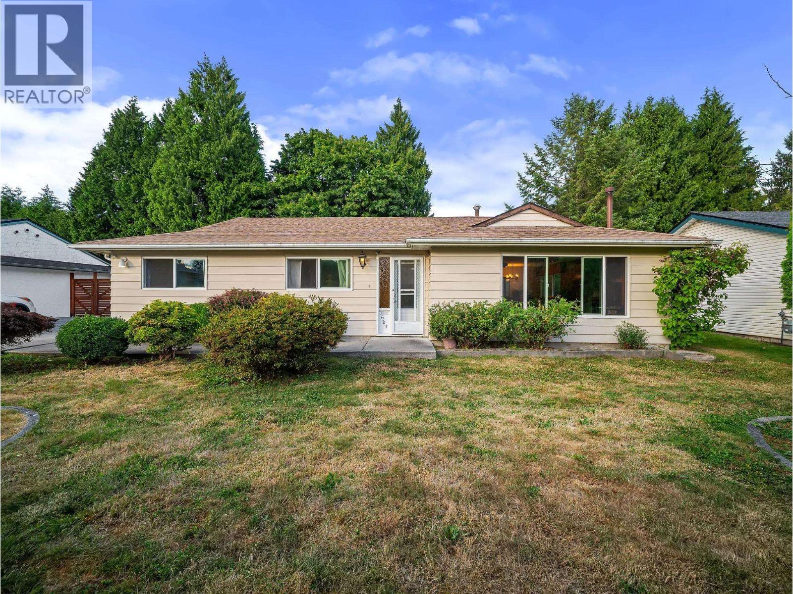 667 Cypress Street Property Photo 1