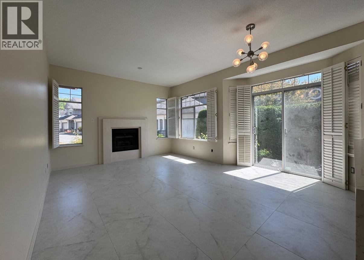 72 5531 Cornwall Drive Property Photo 8