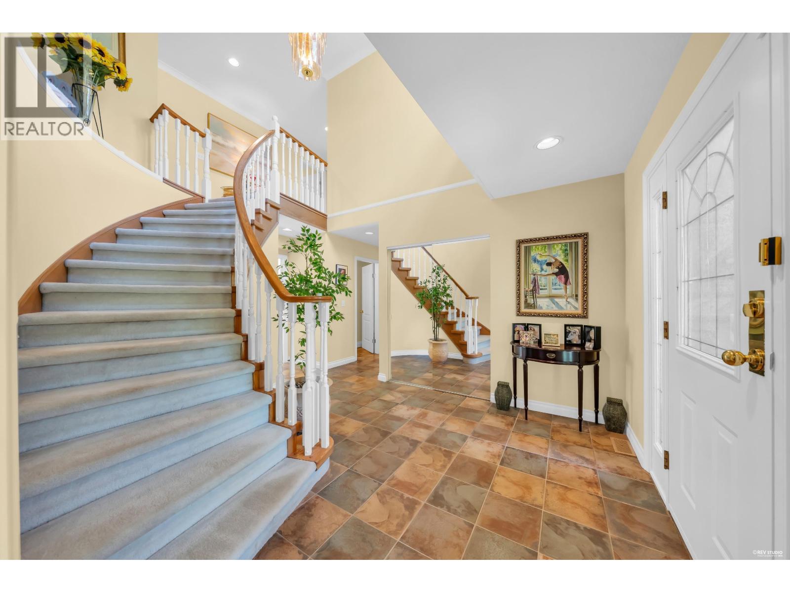 3898 Fromme Road Property Photo 10