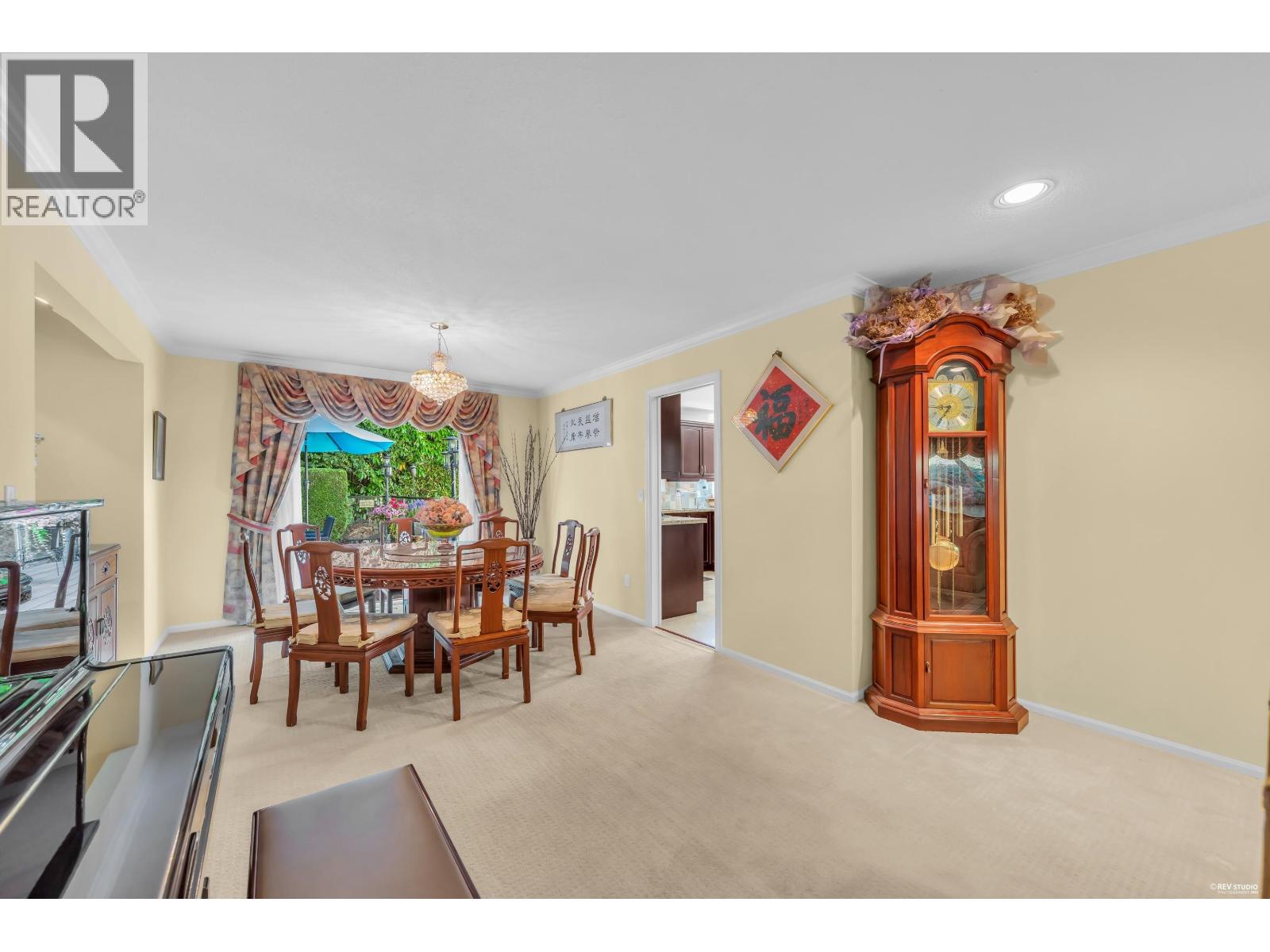 3898 Fromme Road Property Photo 13