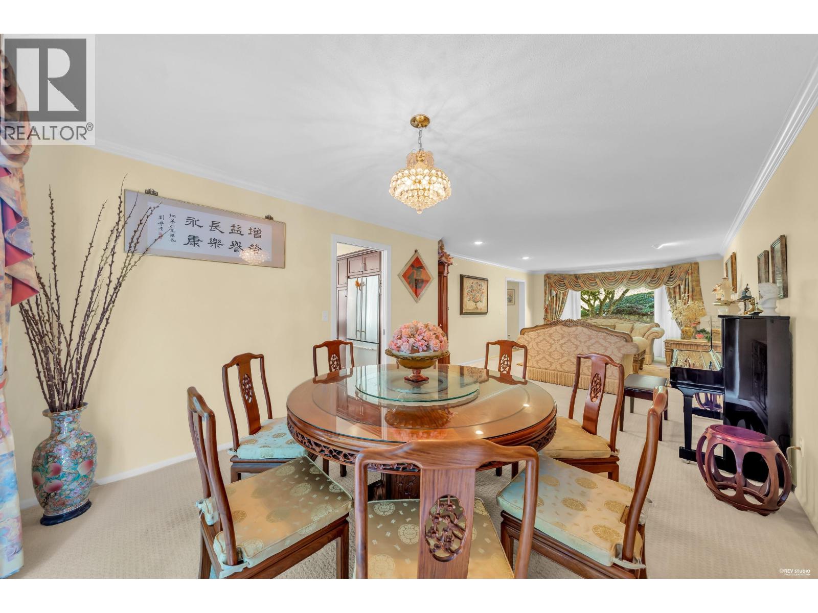 3898 Fromme Road Property Photo 15