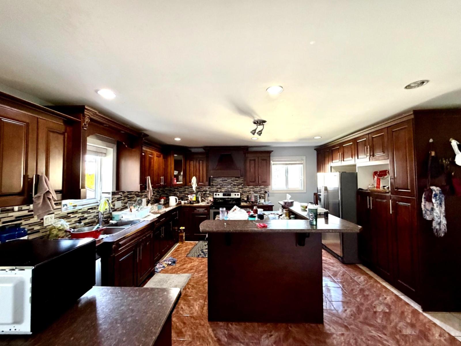 13443 91 Avenue Property Photo 6