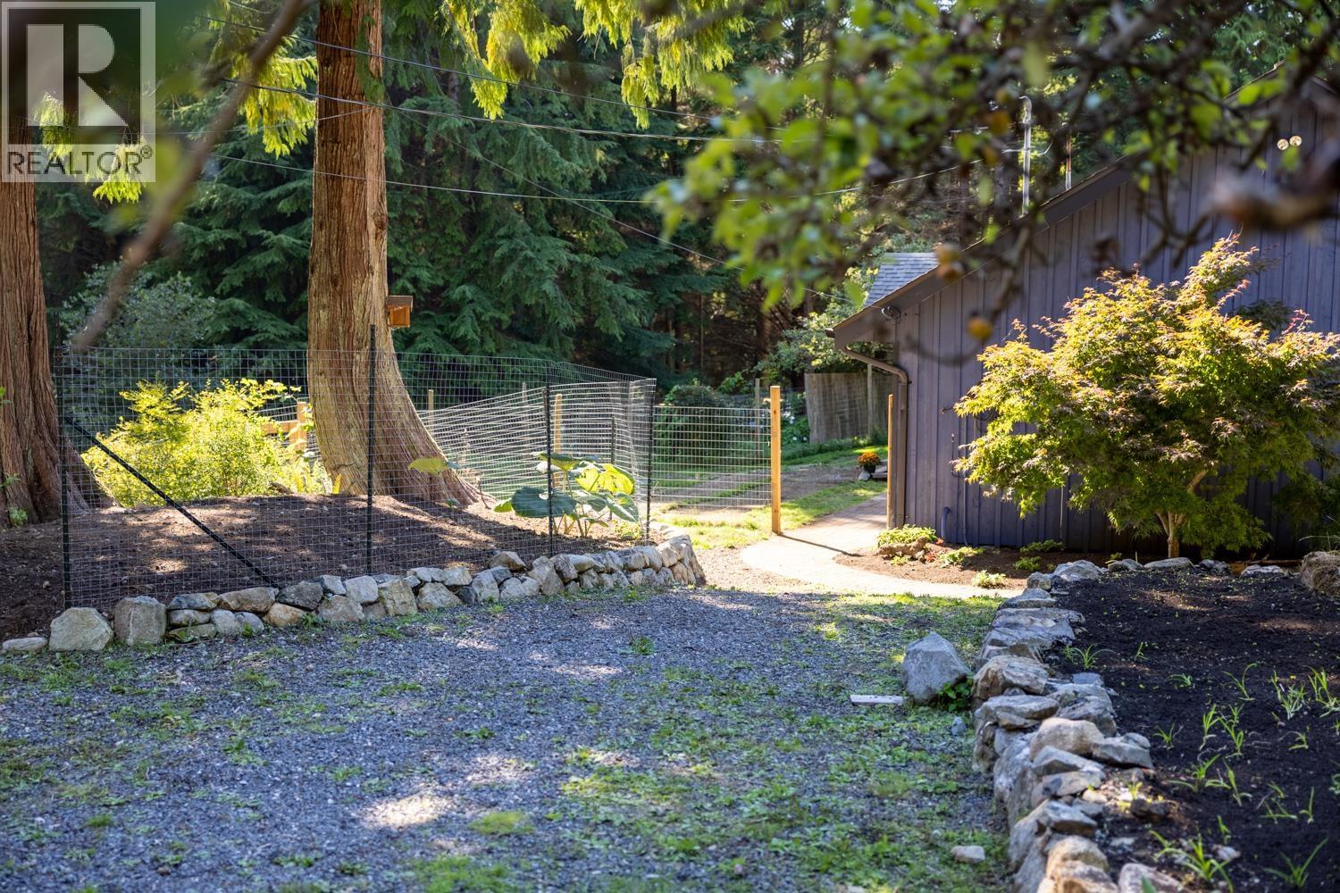 1302 Adams Road Property Photo 9