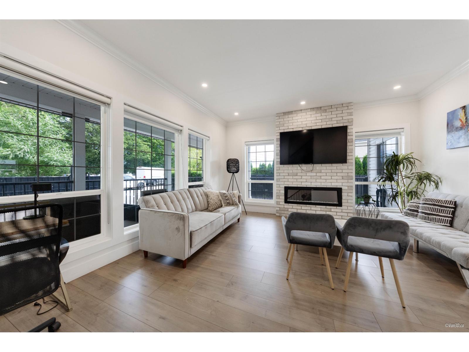 6709 216 Street Property Photo 2