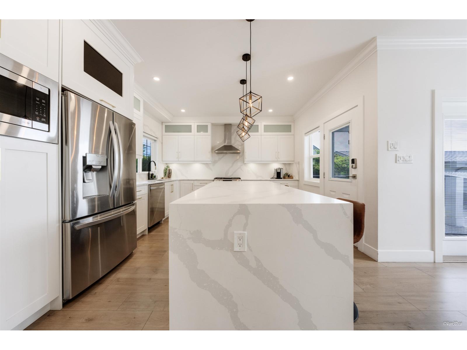 6709 216 Street Property Photo 7