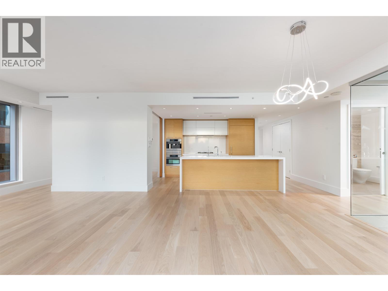 2301 667 Howe Street Property Photo 5