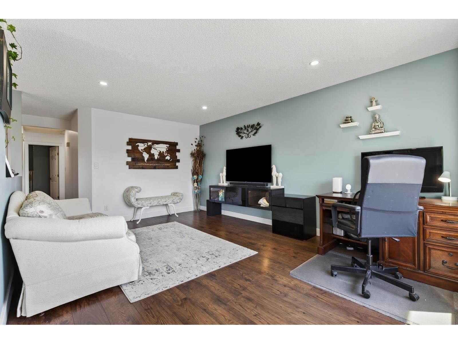 1590 Logan Road Property Photo 11