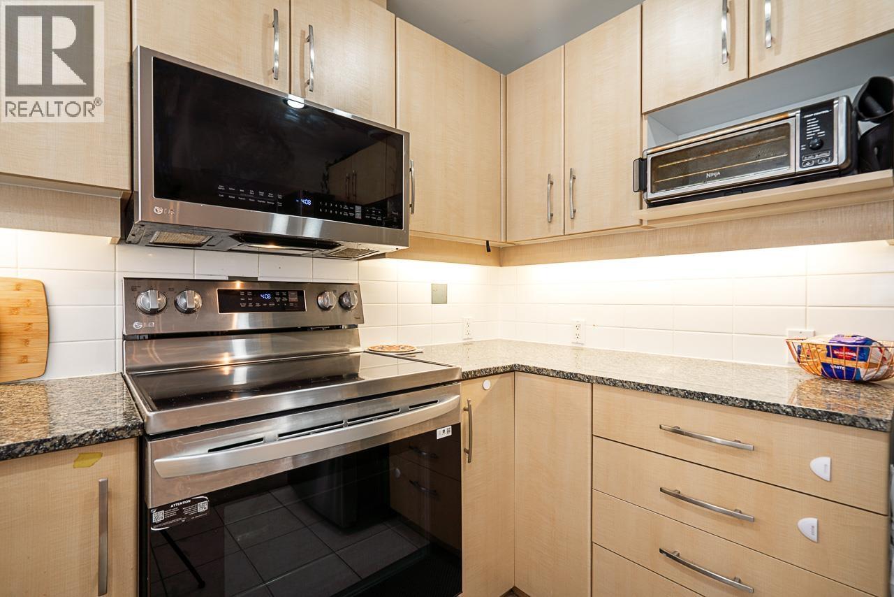 501 9298 University Crescent Property Photo 9