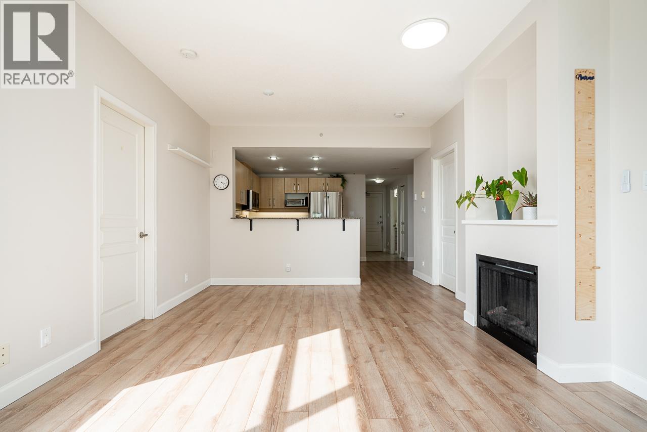 501 9298 University Crescent Property Photo 15