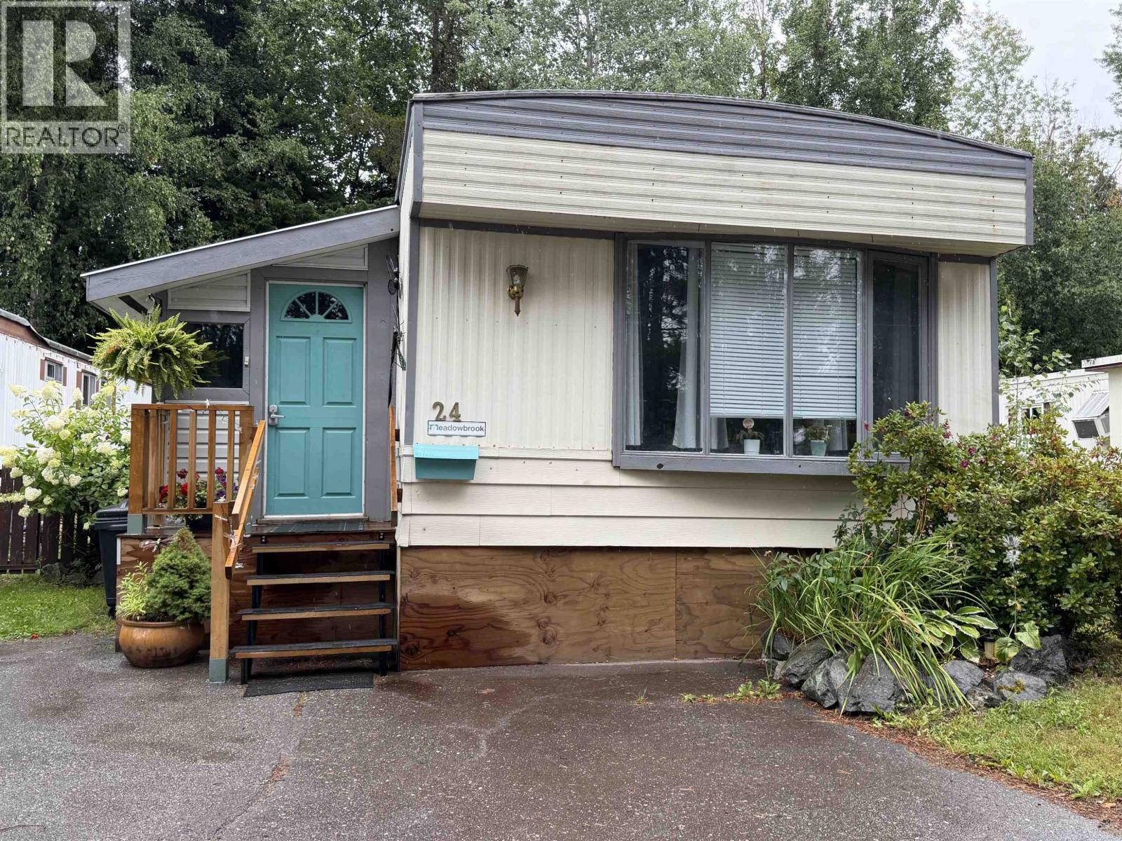 24 4625 Graham Avenue Property Photo 1