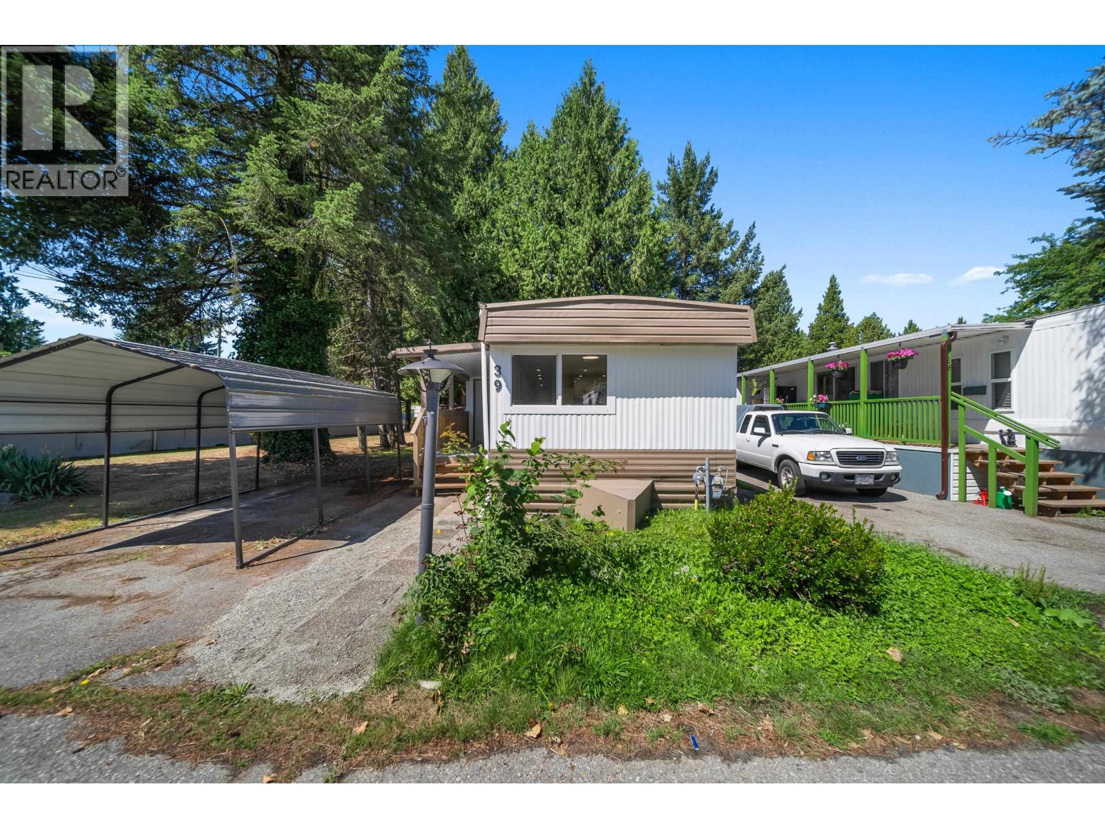 39 21163 Lougheed Highway Property Photo 4