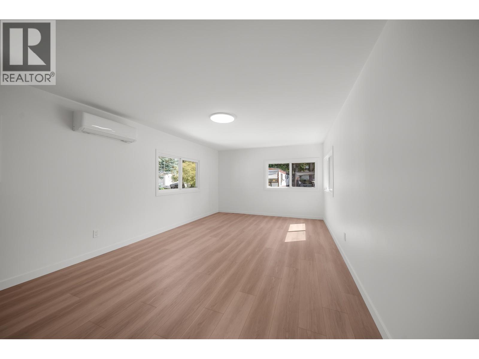 39 21163 Lougheed Highway Property Photo 10