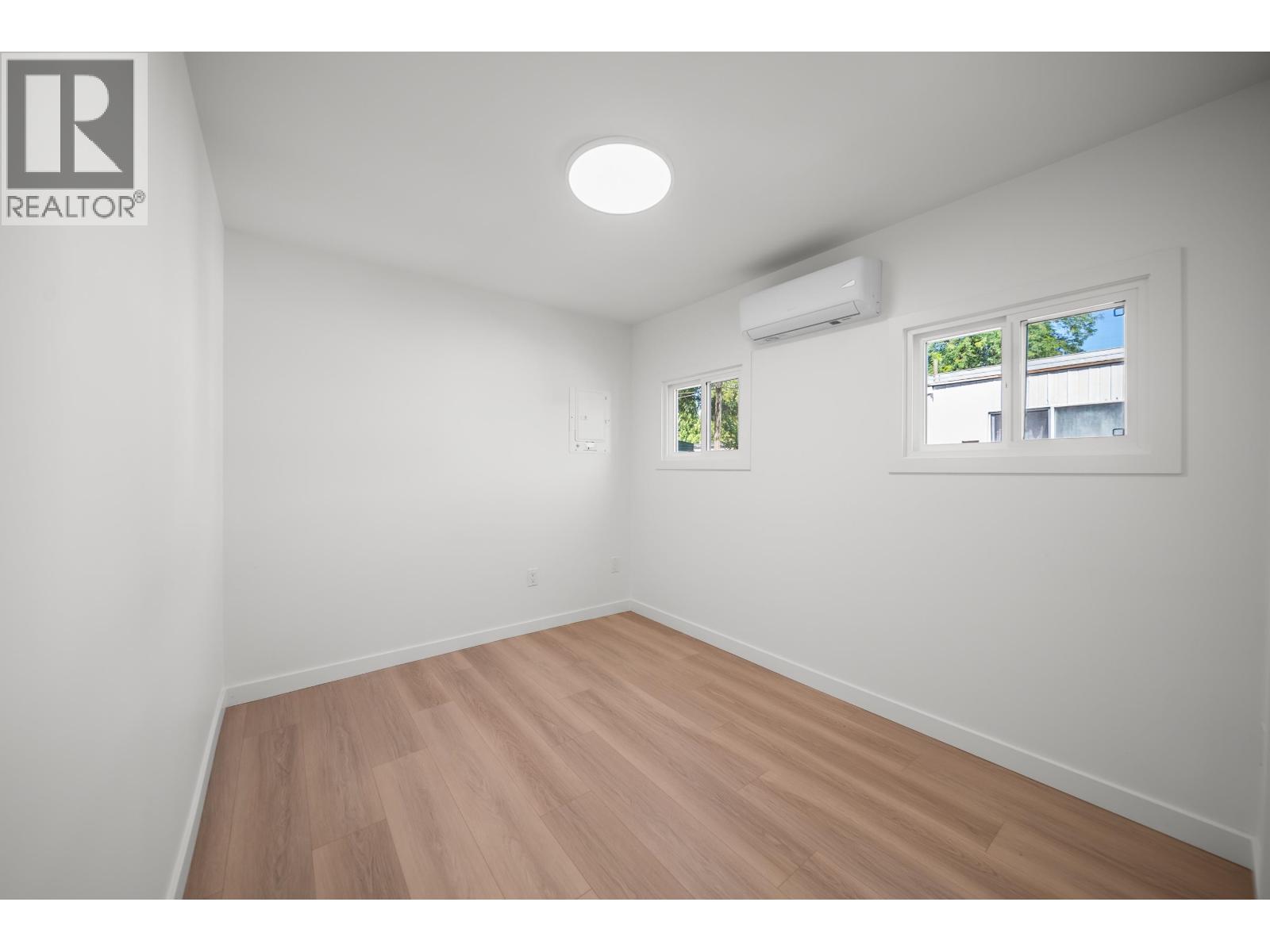 39 21163 Lougheed Highway Property Photo 17