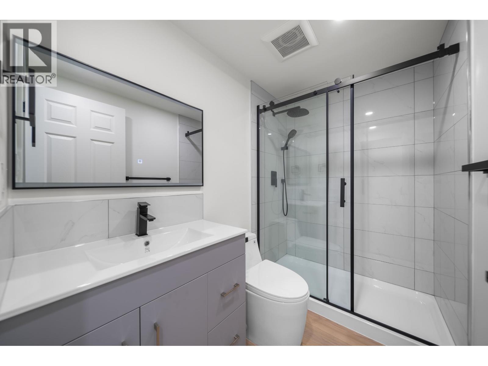 39 21163 Lougheed Highway Property Photo 20