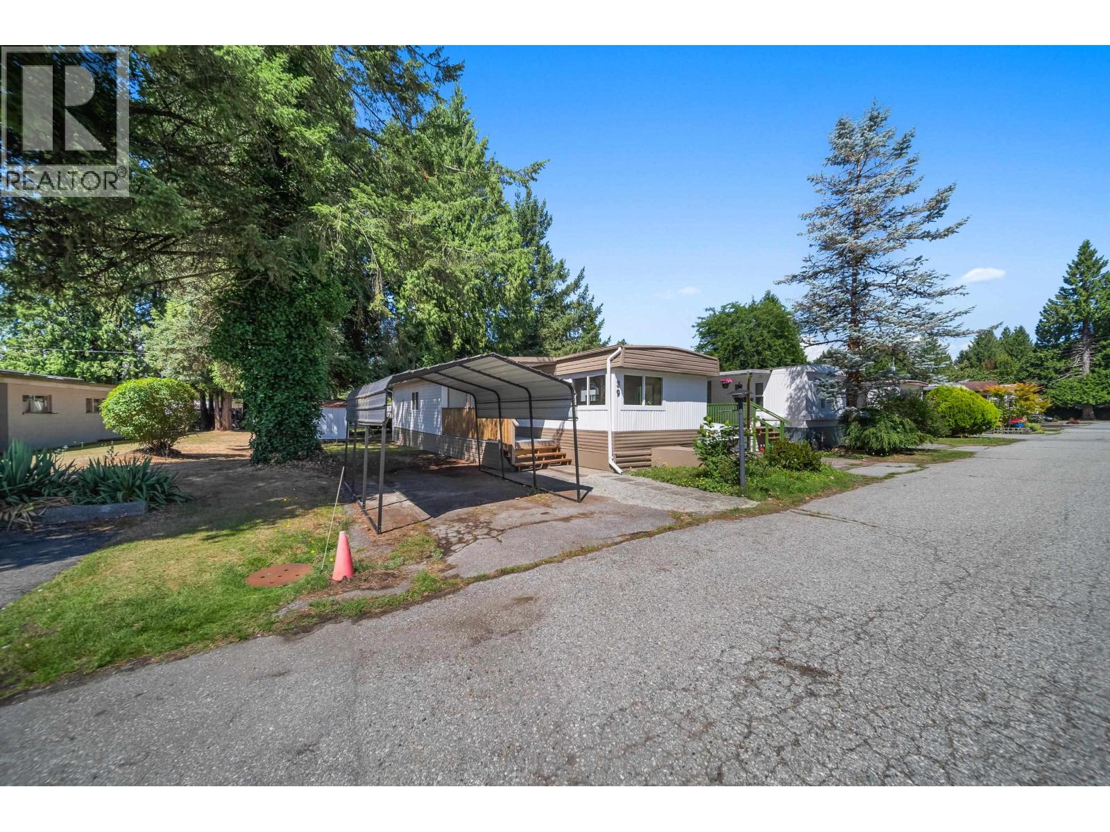 39 21163 Lougheed Highway Property Photo 25