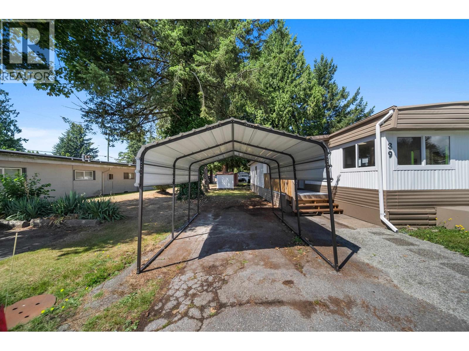 39 21163 Lougheed Highway Property Photo 26