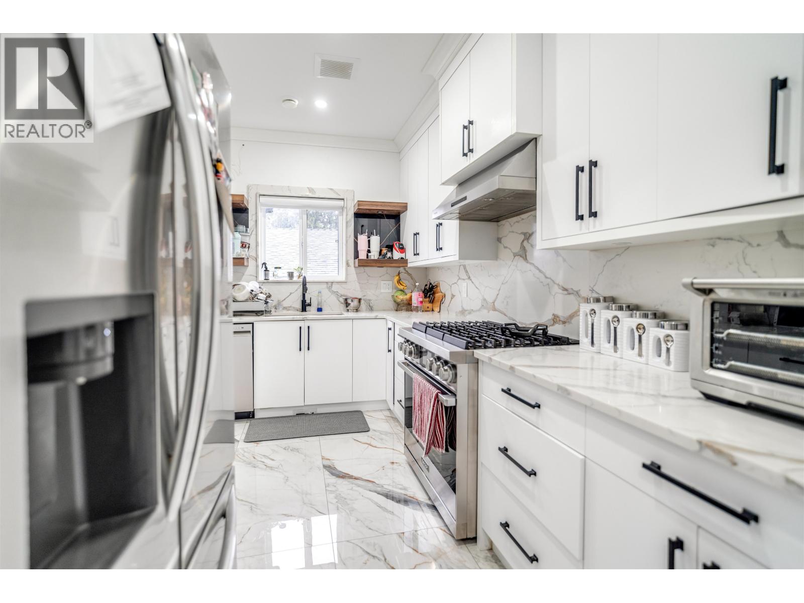 22839 Purdey Avenue Property Photo 7