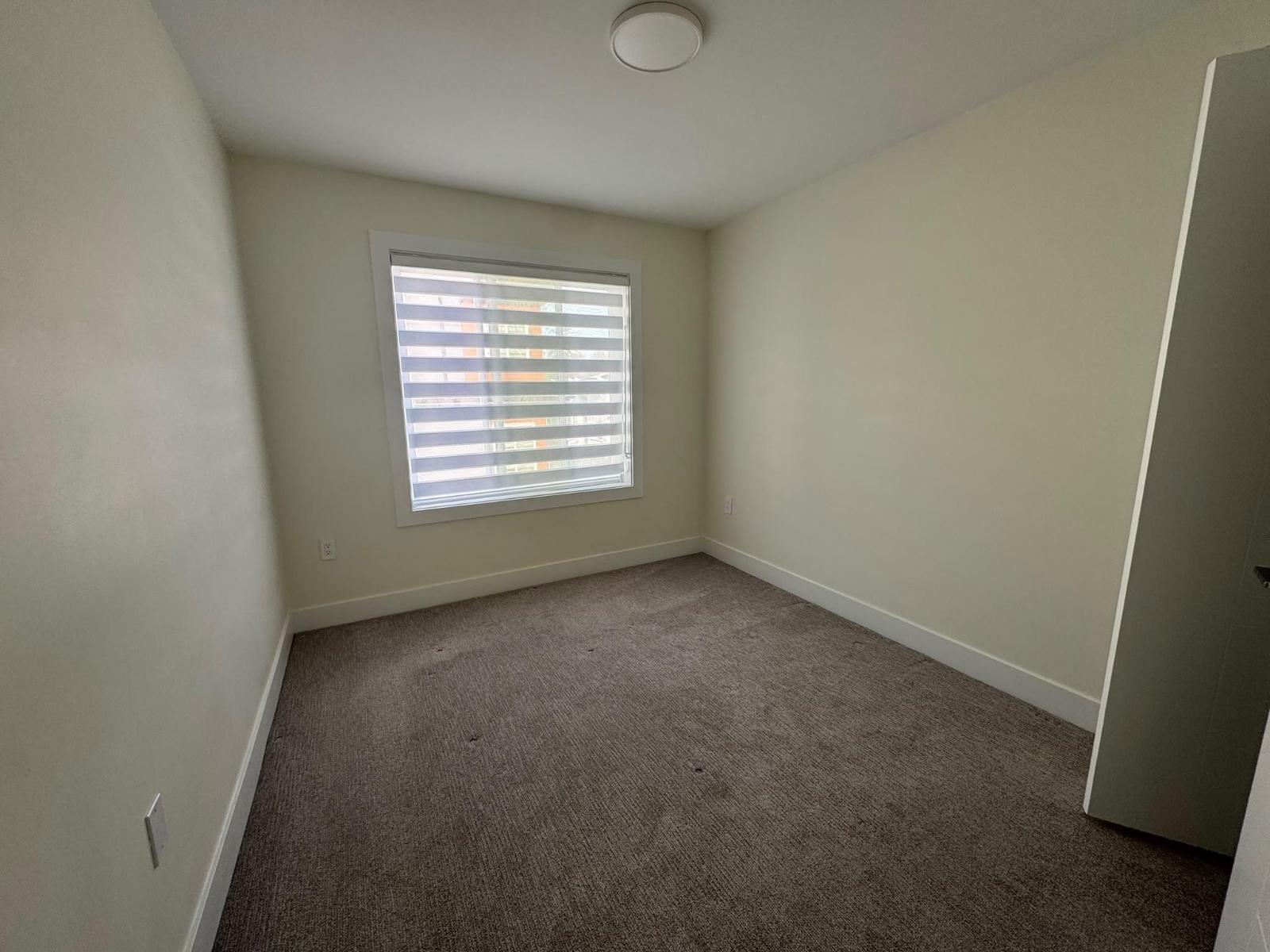 49 9652 162a Street Property Photo 7