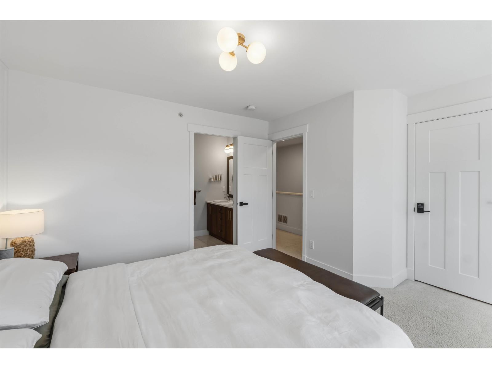 20363 82 Avenue Property Photo 17