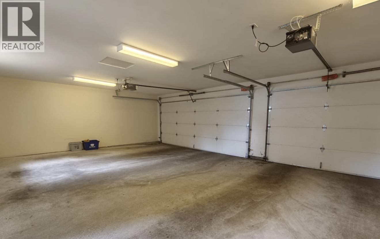 14xx W 57th Avenue Property Photo 10
