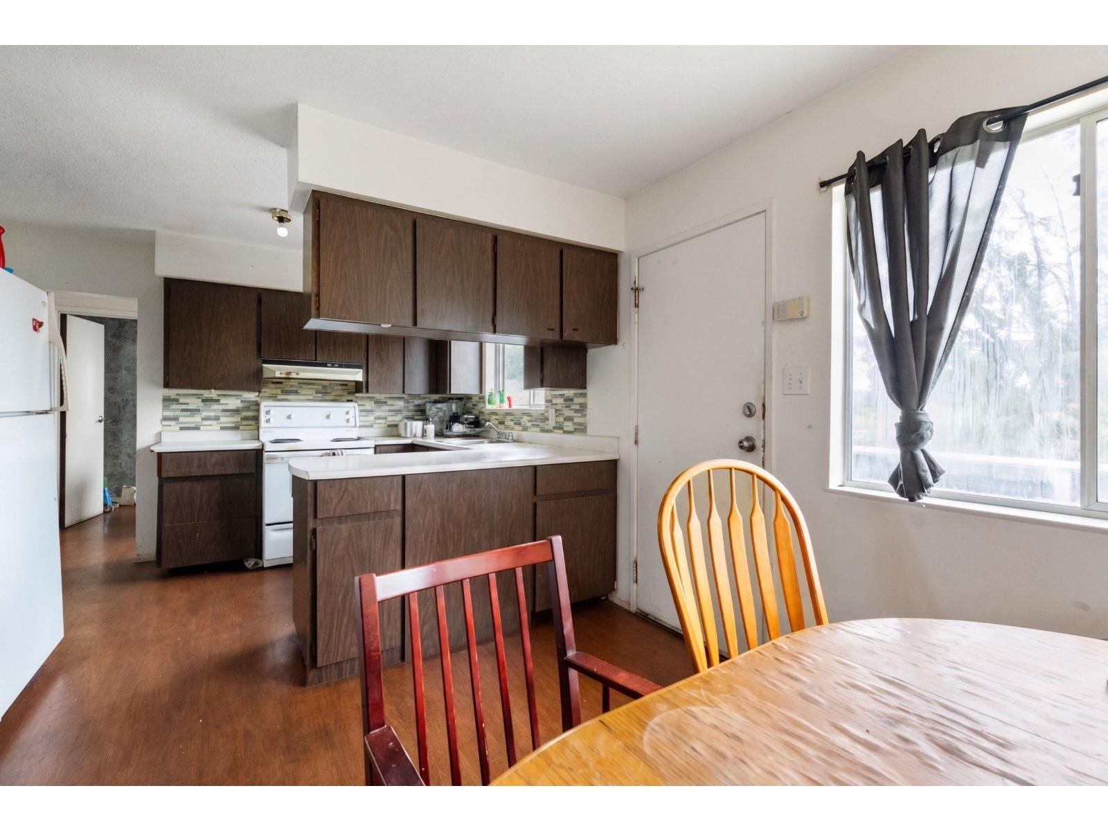 14042 110 Avenue Property Photo 6