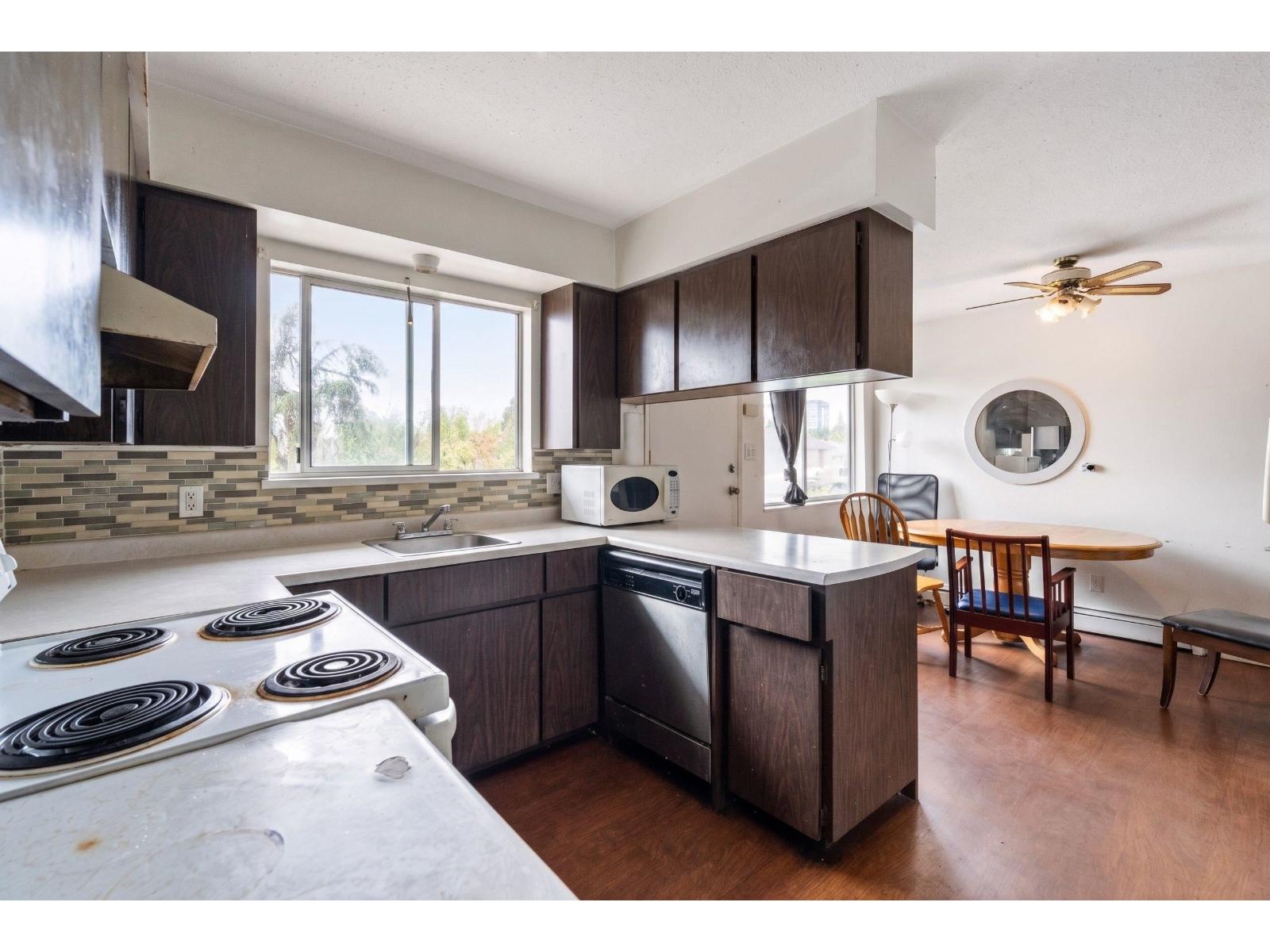 14042 110 Avenue Property Photo 12
