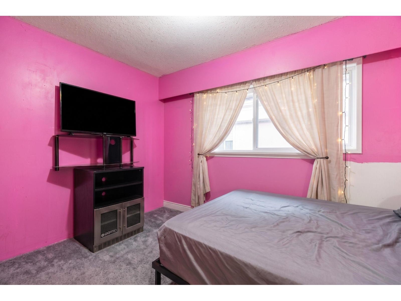 14042 110 Avenue Property Photo 14
