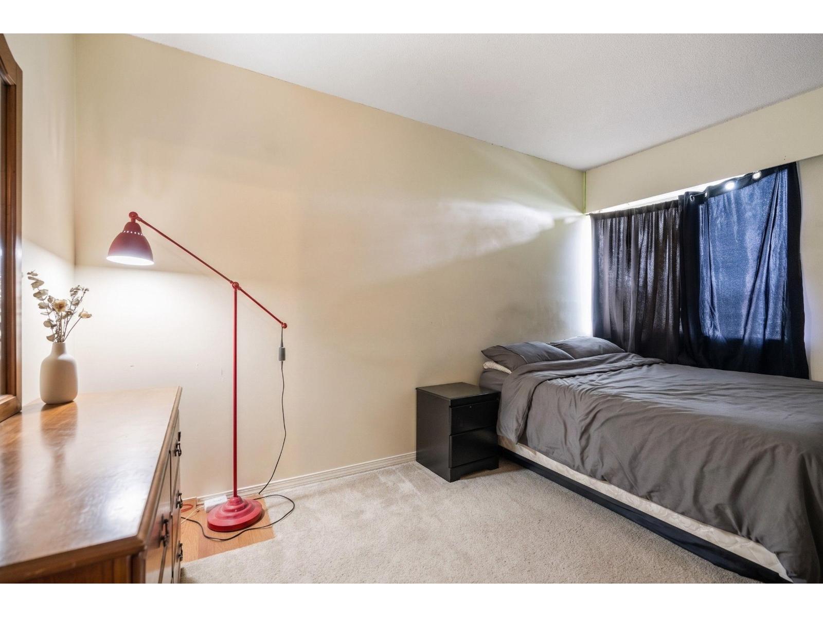 14042 110 Avenue Property Photo 16