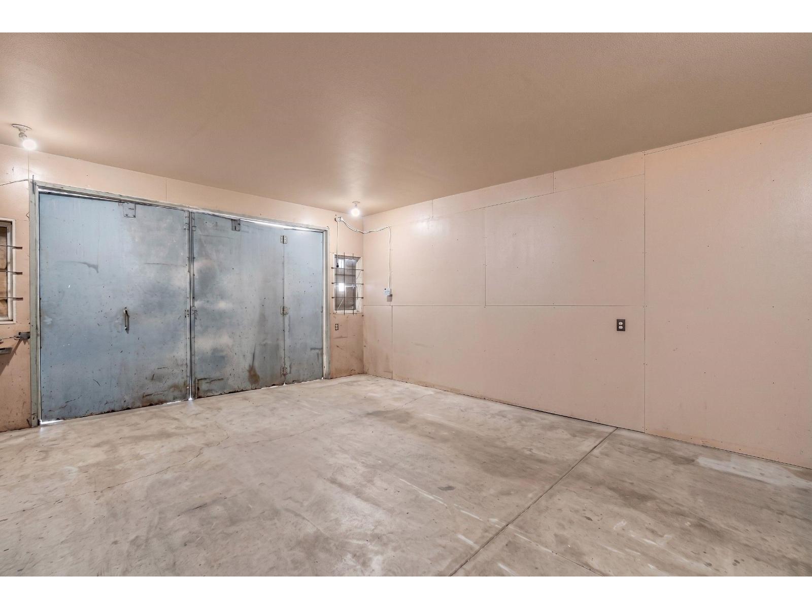 14042 110 Avenue Property Photo 22