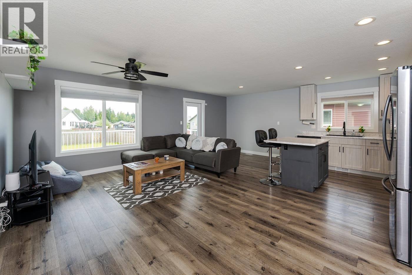 8976 Tatlow Place Property Photo 9