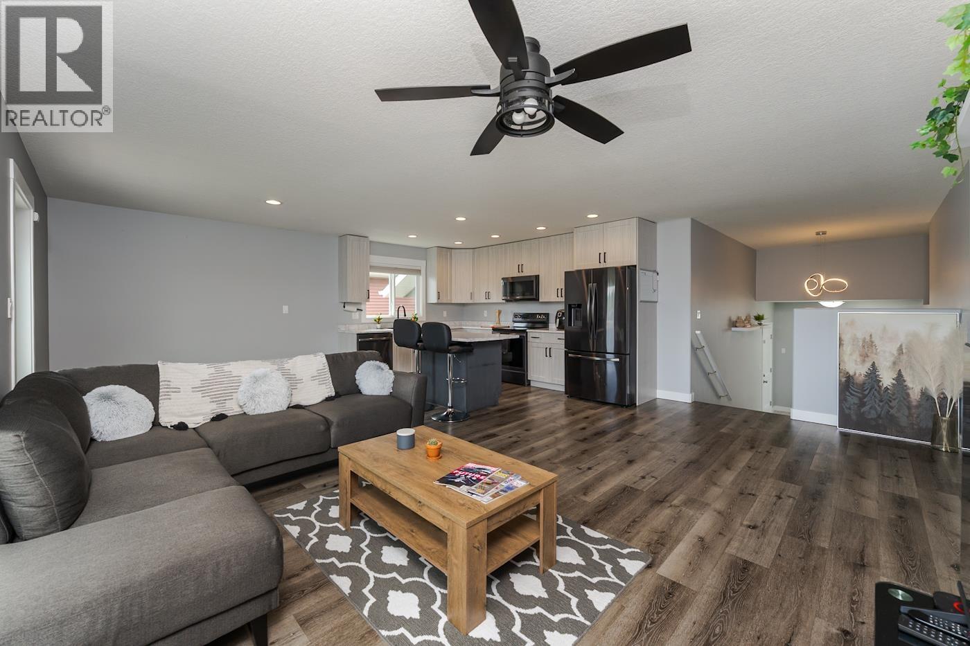 8976 Tatlow Place Property Photo 10
