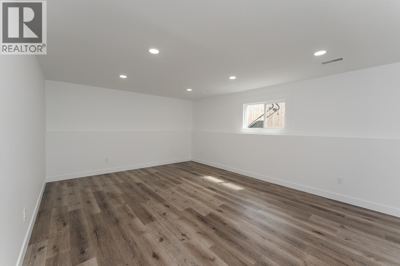 8976 Tatlow Place Property Photo 21