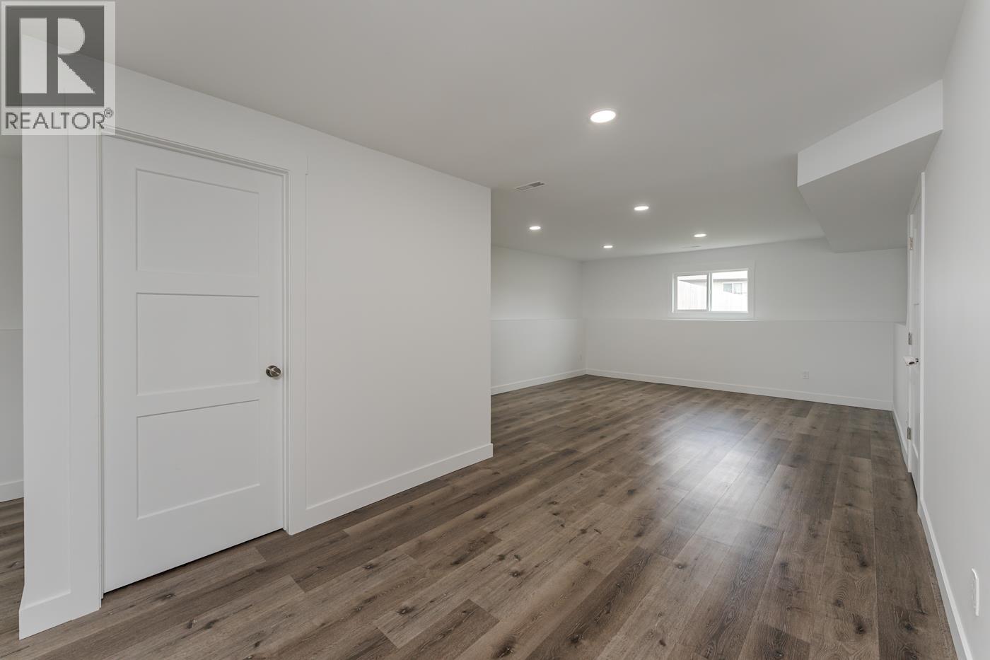 8976 Tatlow Place Property Photo 22