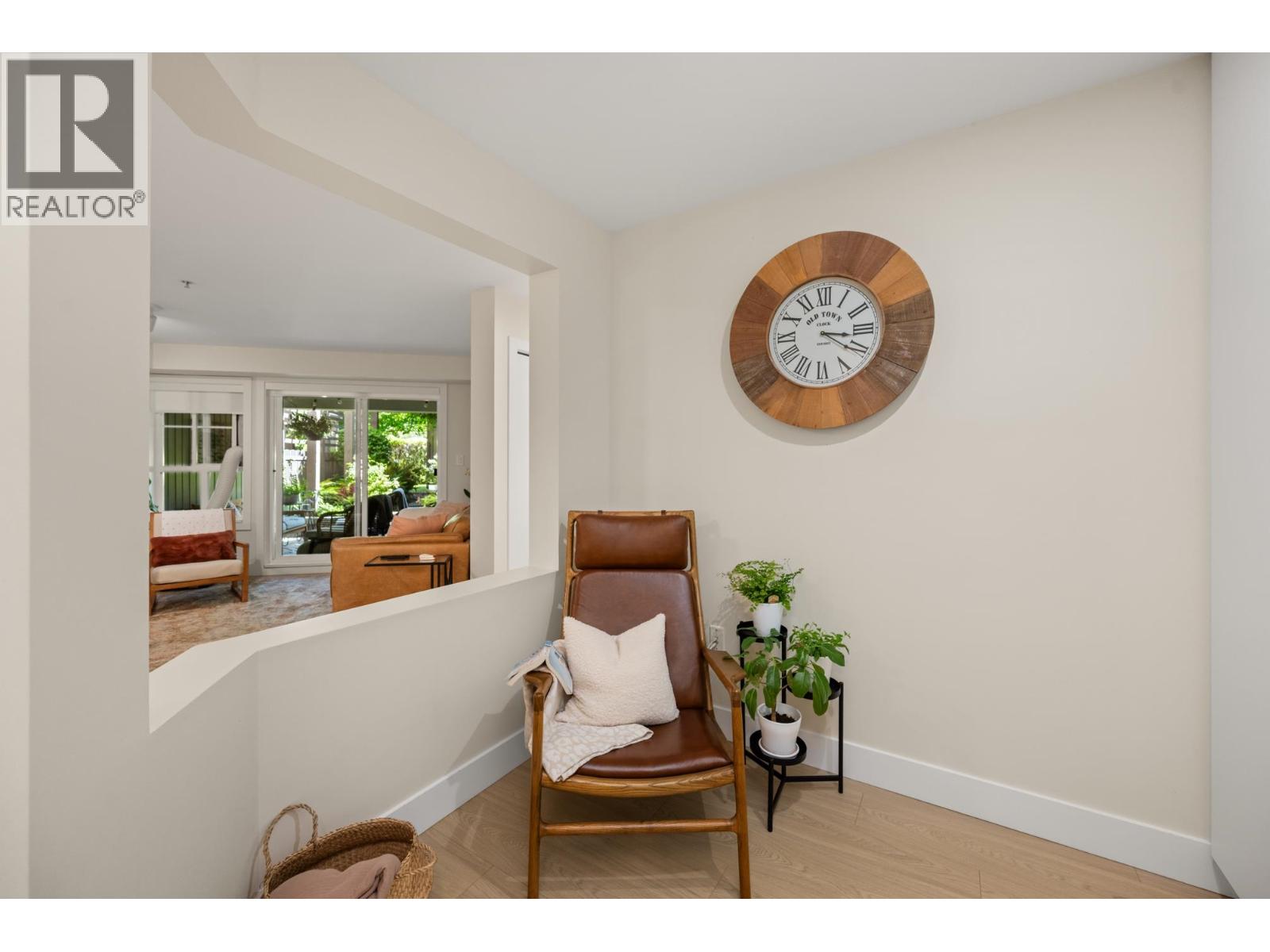 104 19673 Meadow Gardens Way Property Photo 5