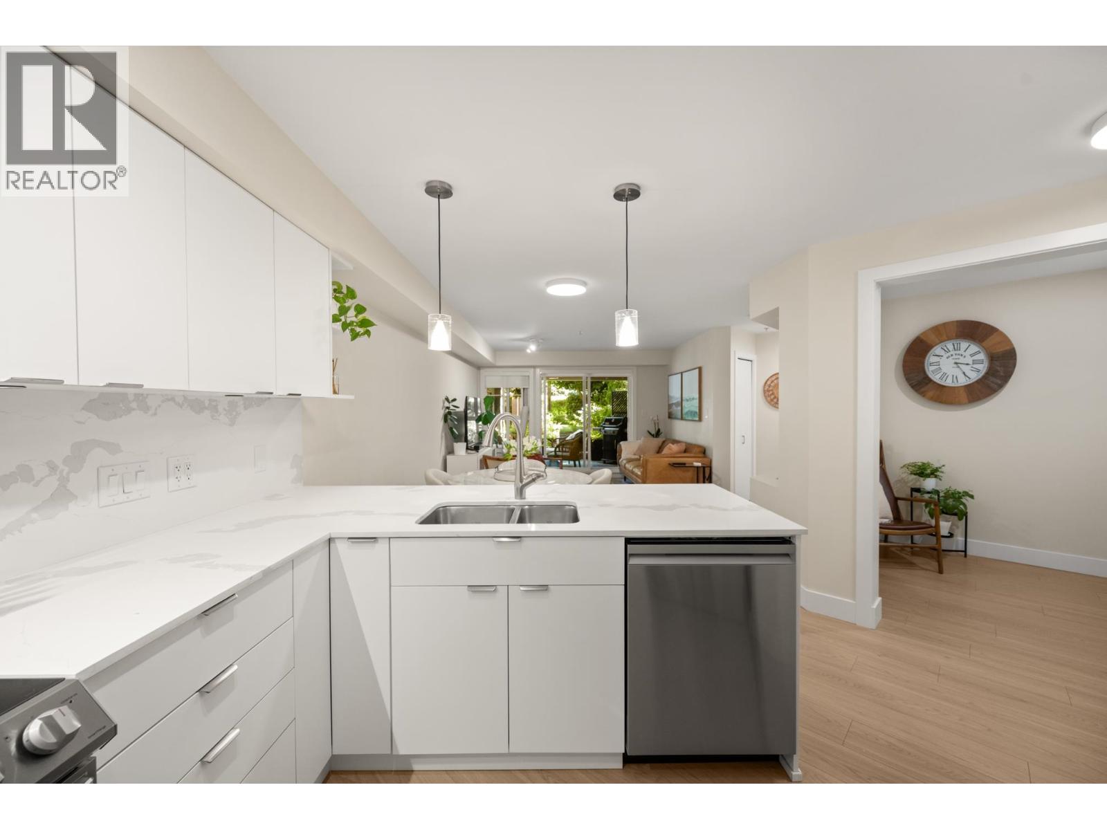 104 19673 Meadow Gardens Way Property Photo 12