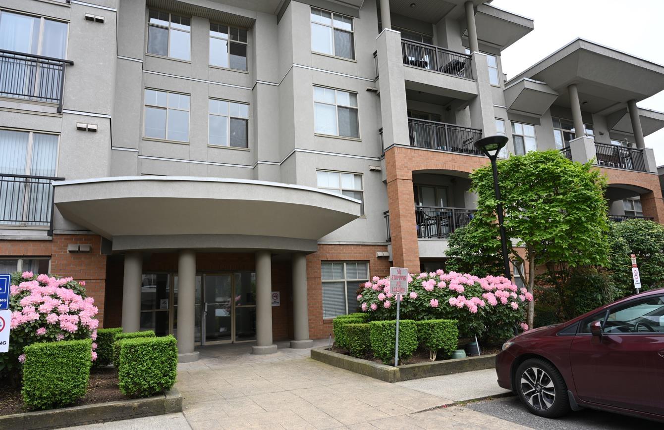 202 33545 RAINBOW AVENUE Property Photo 1