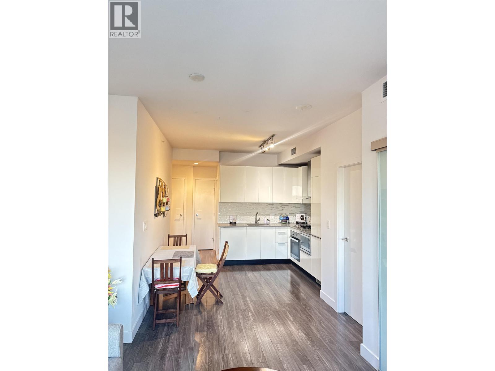 3405 1283 Howe Street Property Photo 6