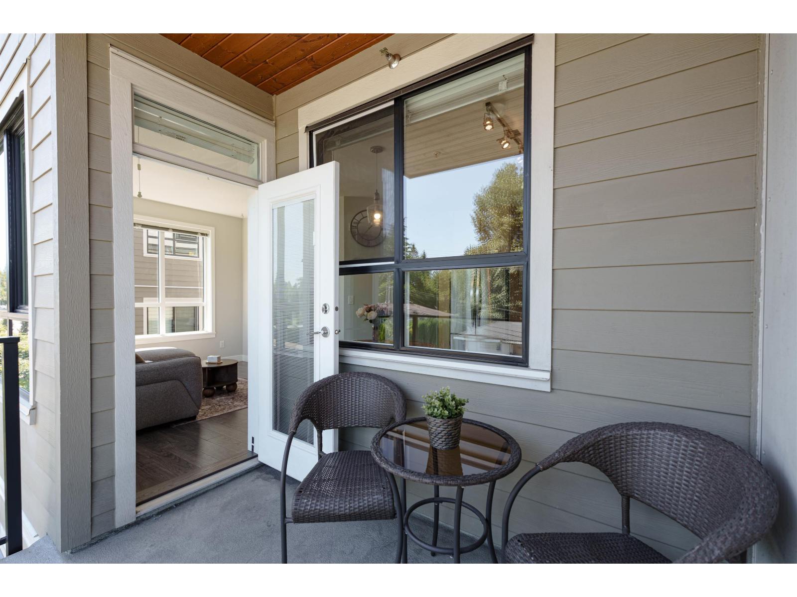 406 15388 105 Avenue Property Photo 8
