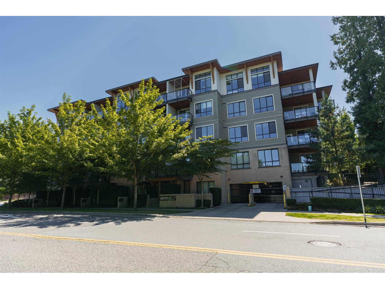 406 15388 105 Avenue Property Photo 26