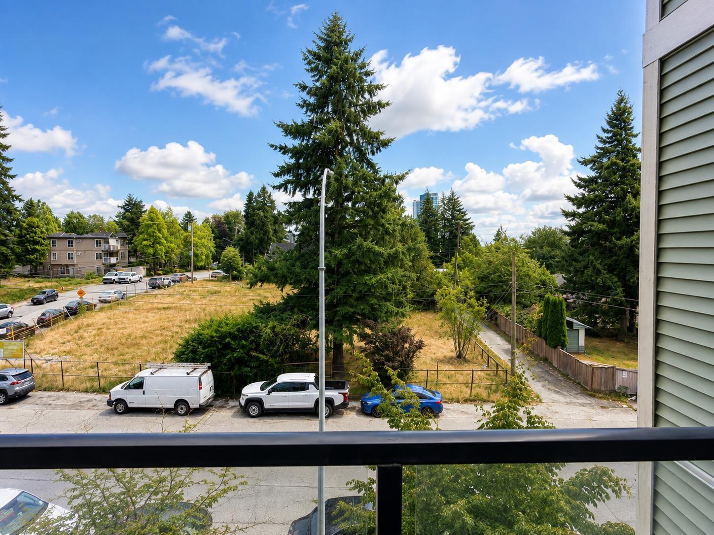 425 13789 107a Avenue Property Photo 5