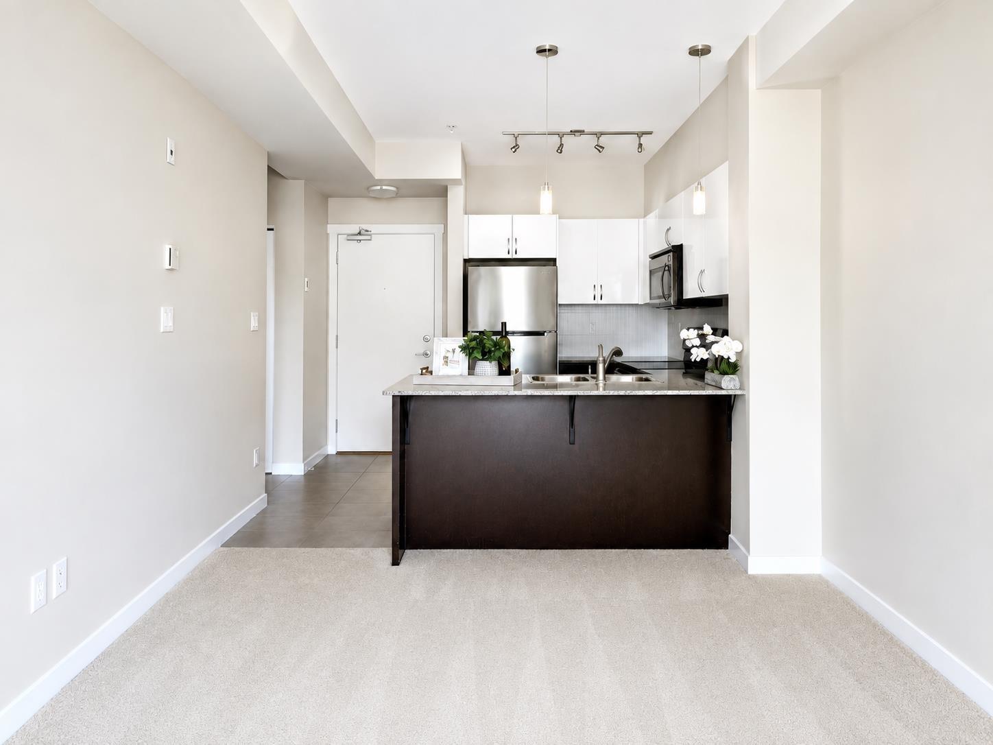 425 13789 107a Avenue Property Photo 6
