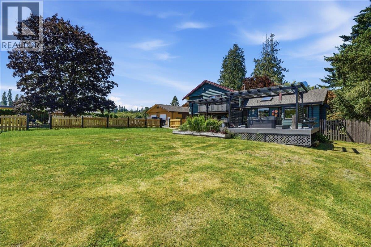 12730 216 Street Property Photo 3