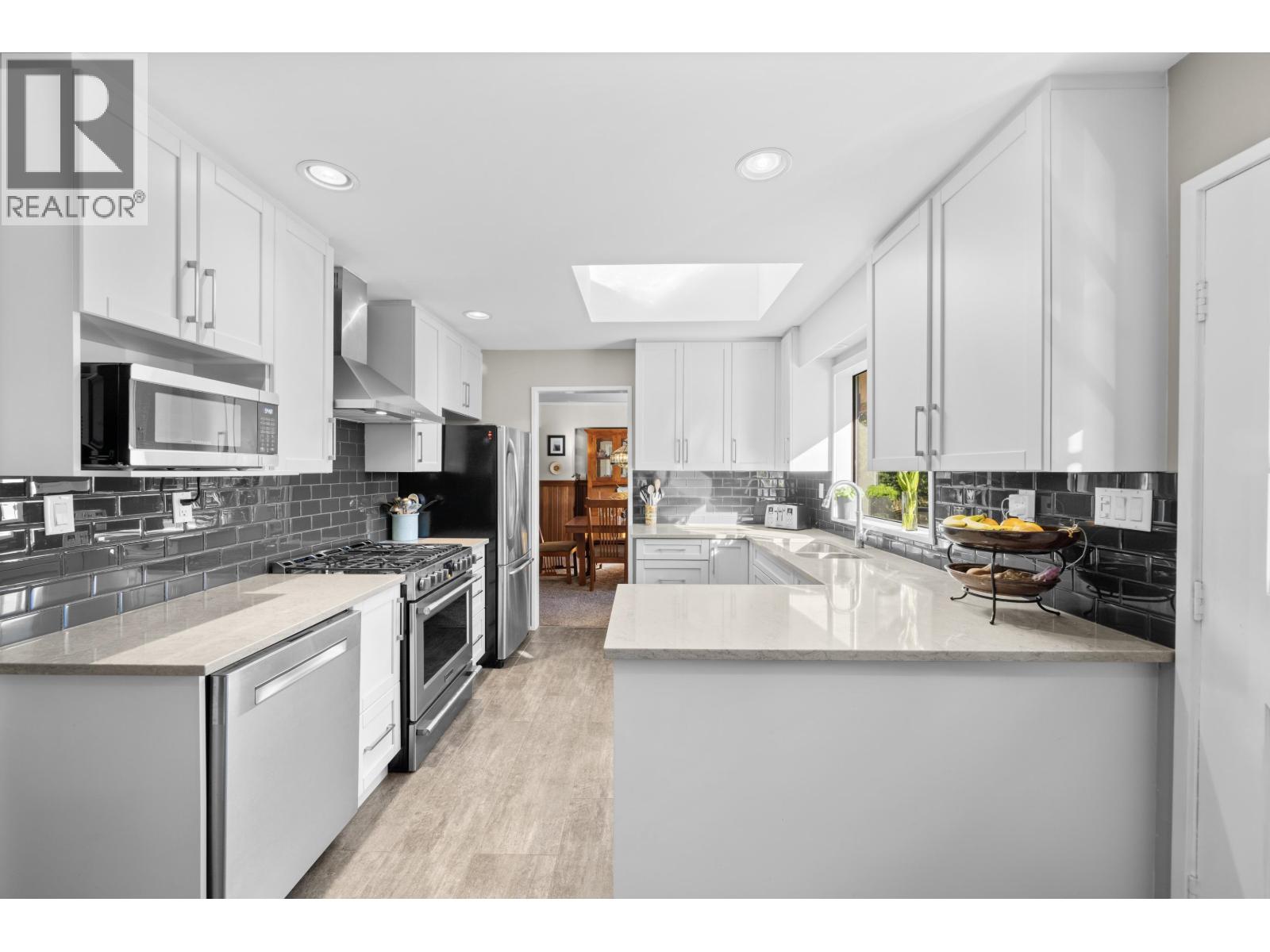 12730 216 Street Property Photo 12