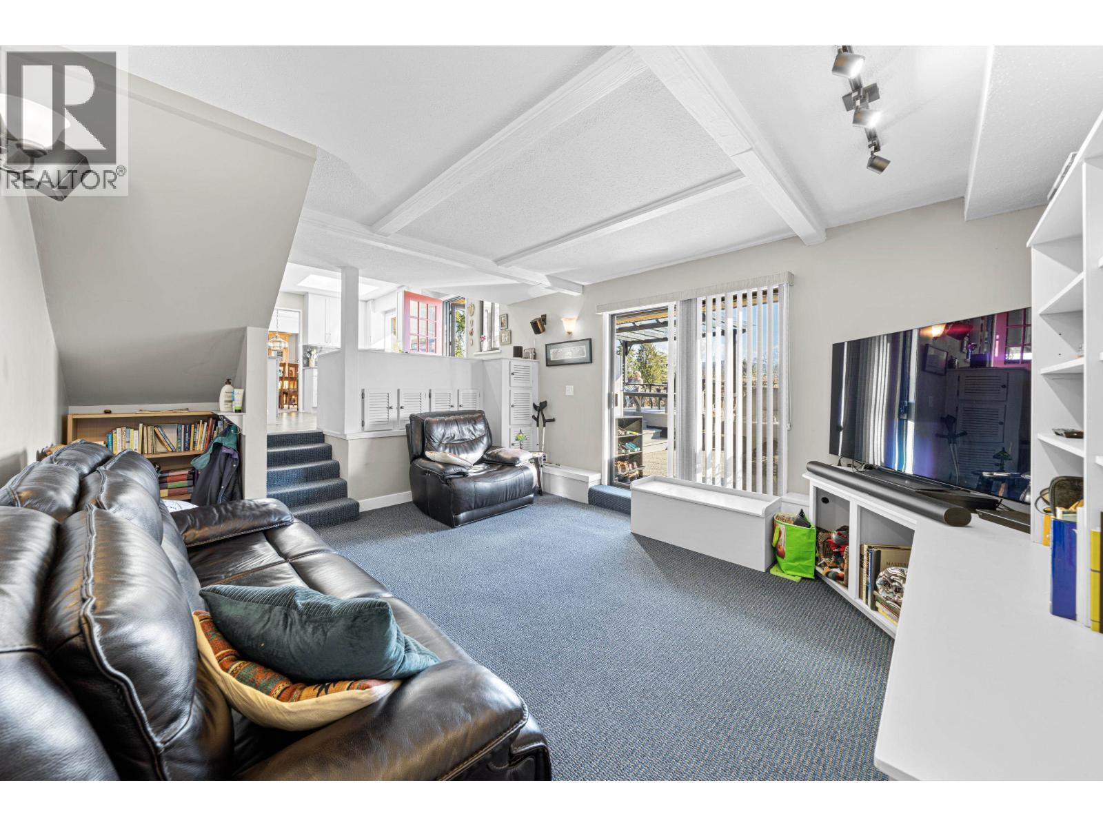 12730 216 Street Property Photo 17